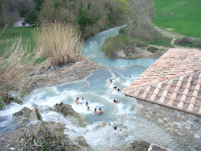 8 le cascate di saturnia.JPG